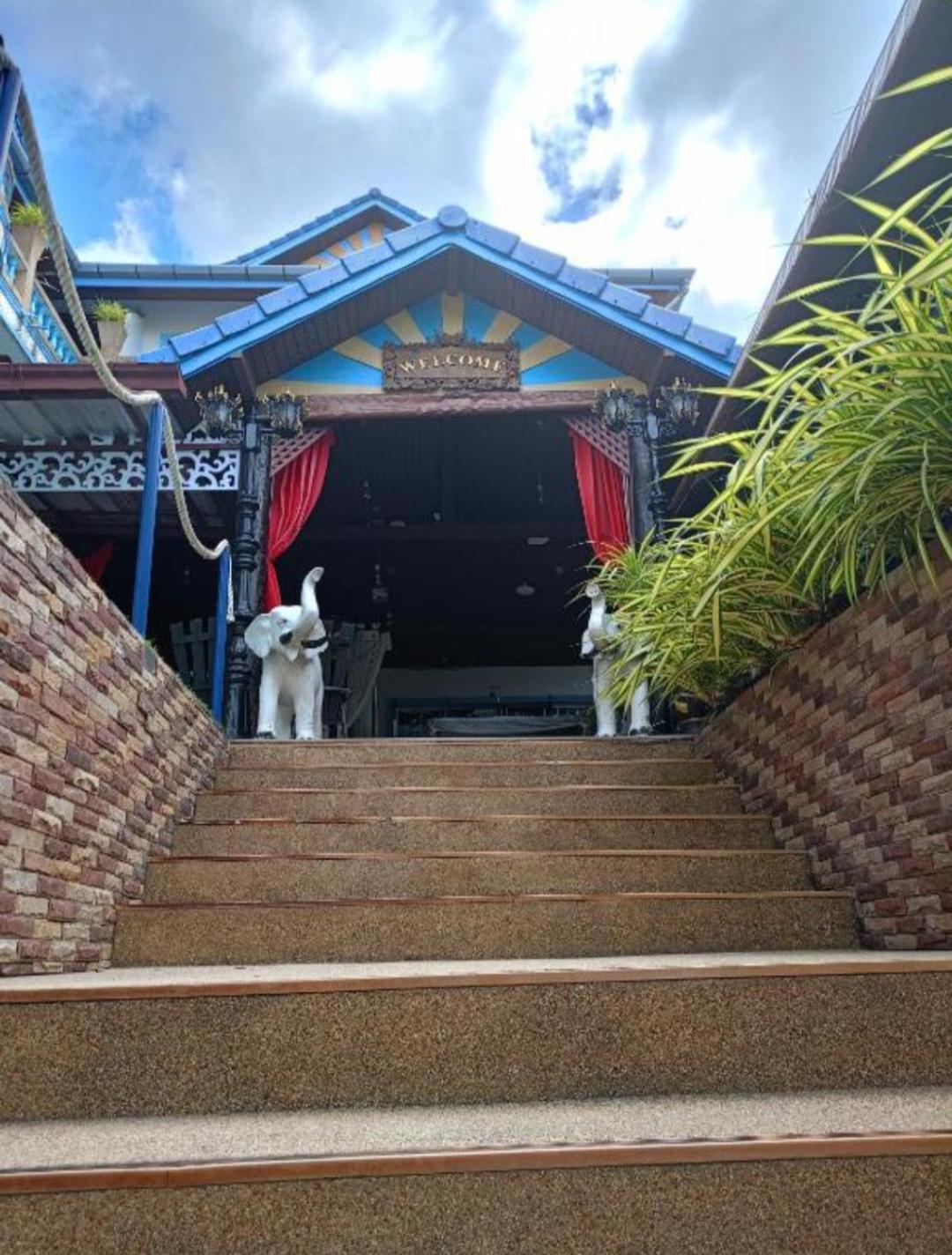 Patong Sunbeach Mansion Exteriér fotografie